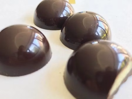 Chocolat Essentiel Pralines: Nieuw en Exclusief in Nederland